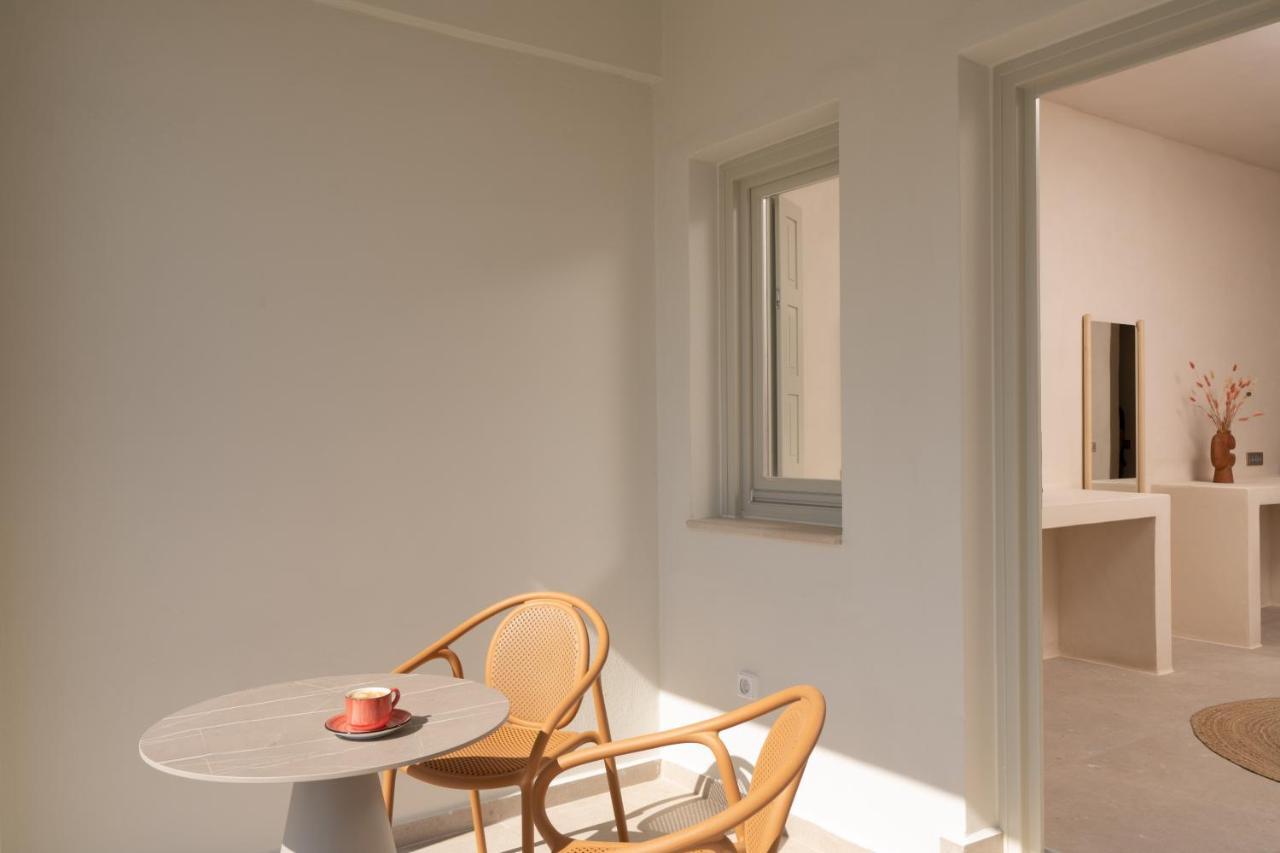 Acanthus Oia-Private Hot Tub Suites 外观 照片